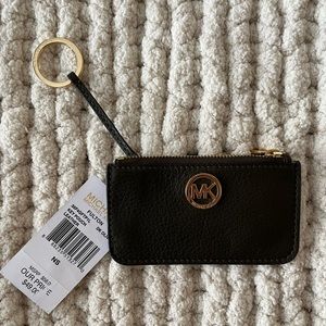 NWT Micheal Kors Leather Key Pouch Olive